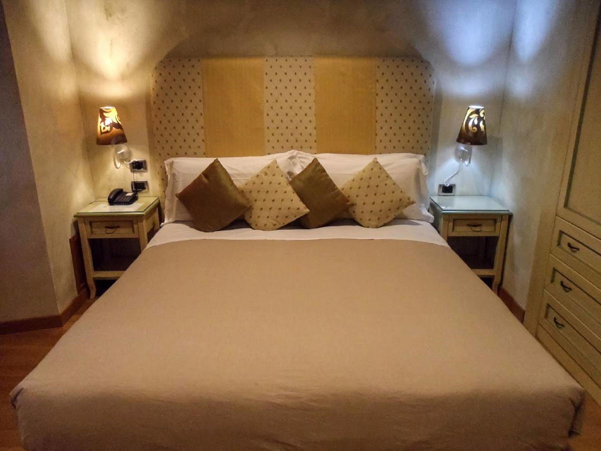 Condotti Rooms Roma Ngoại thất bức ảnh