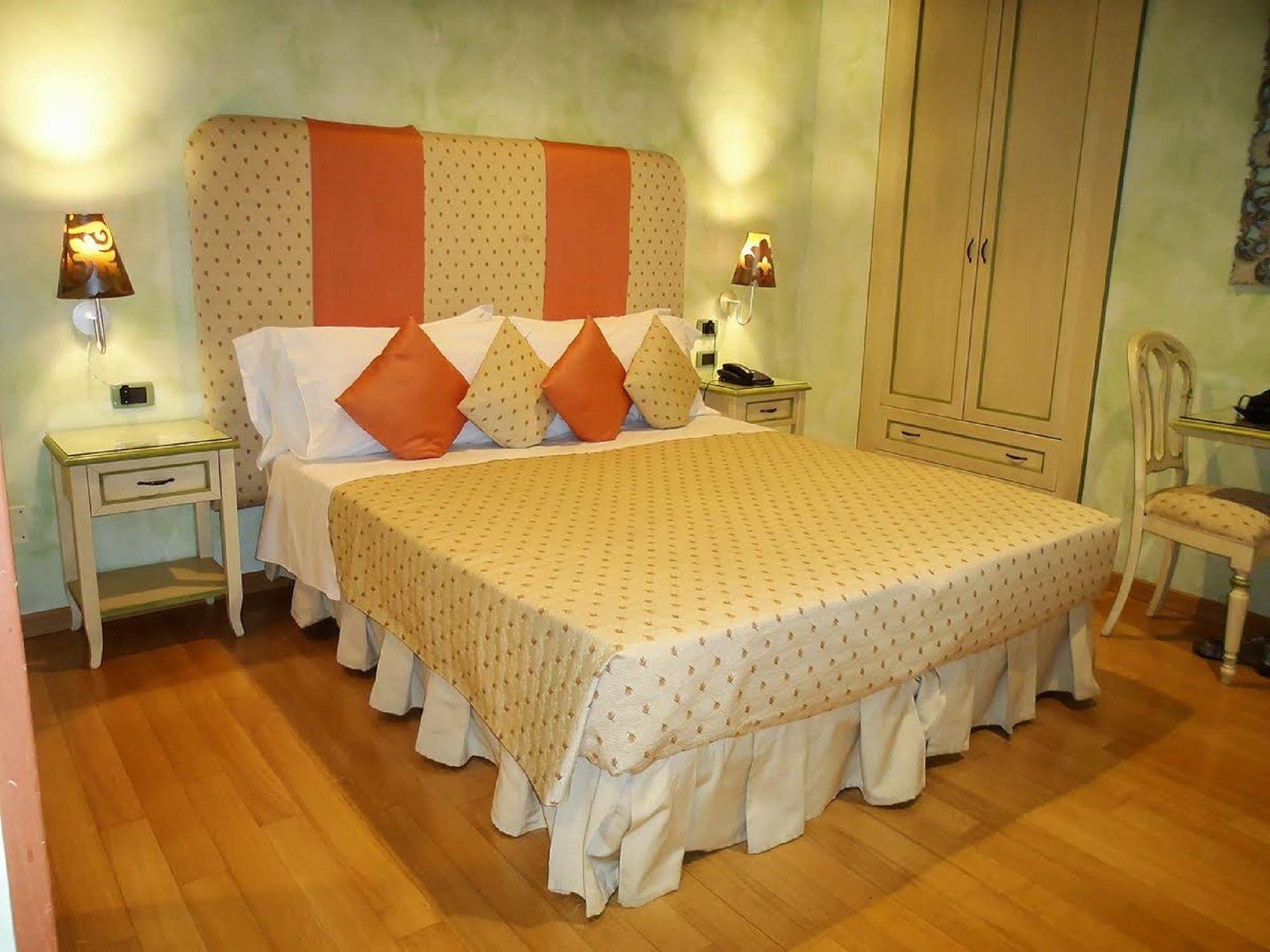 Condotti Rooms Roma Ngoại thất bức ảnh